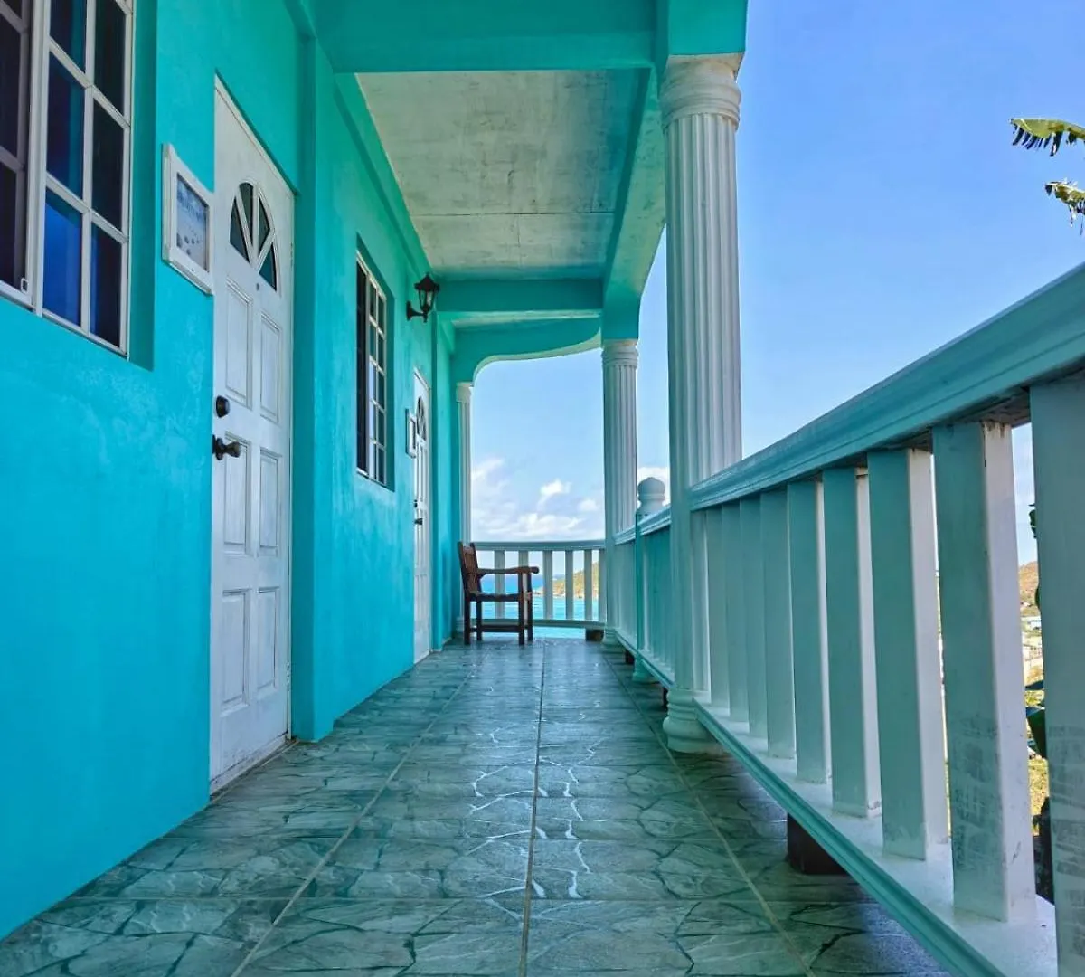 Isla Vista Apartment Canouan Charlestown