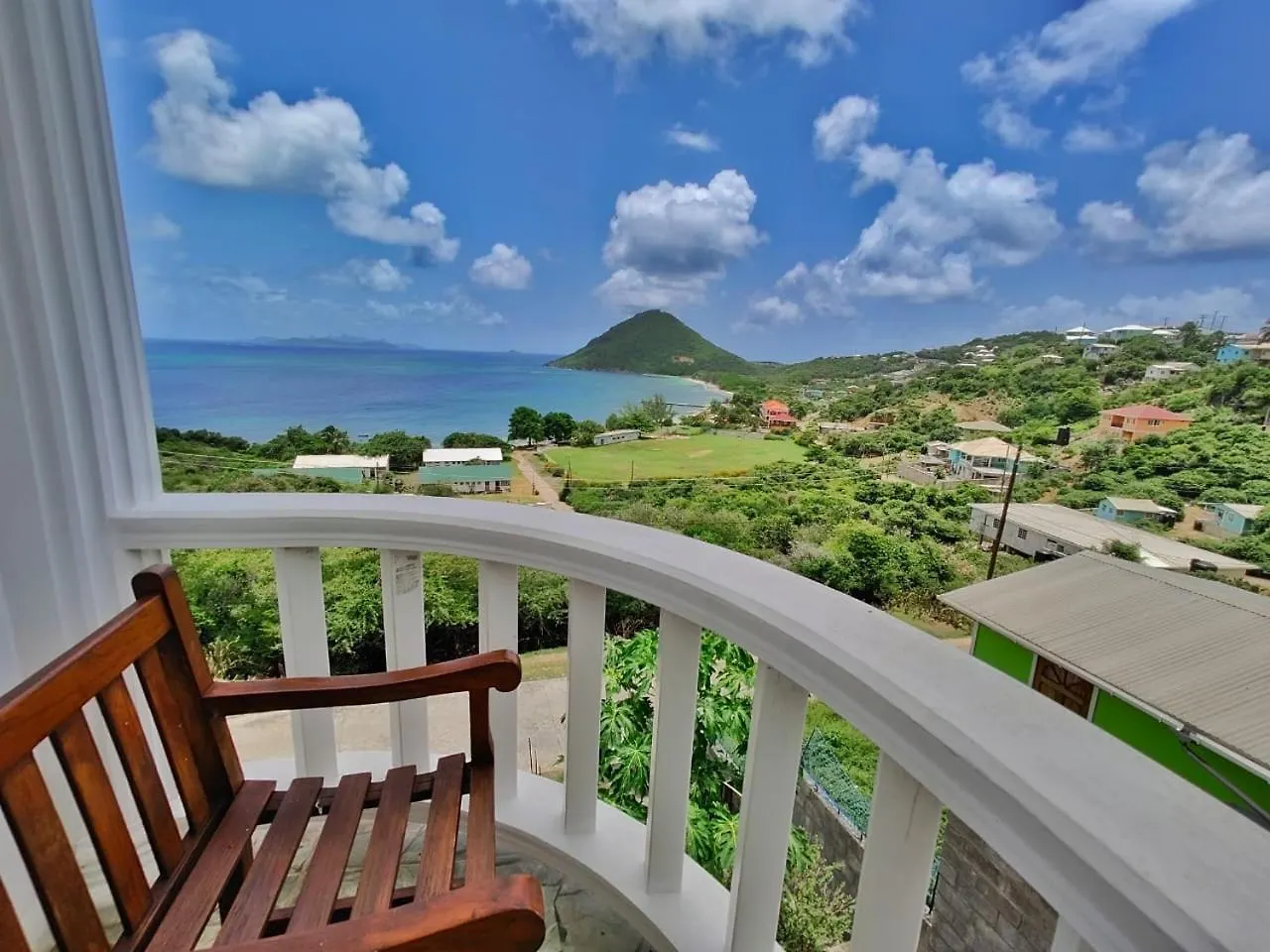 Isla Vista Apartment Canouan Charlestown